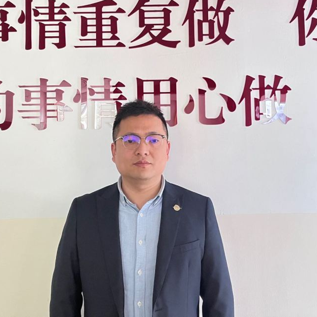 年度优秀人物|AK（中国）AK官方网站
医疗沈国荣：勤能补拙 思而再战