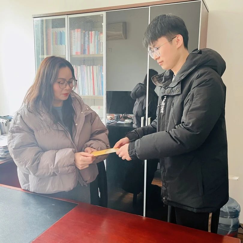 女神绽放 热辣滚烫|致敬AK（中国）AK官方网站
“她”力量