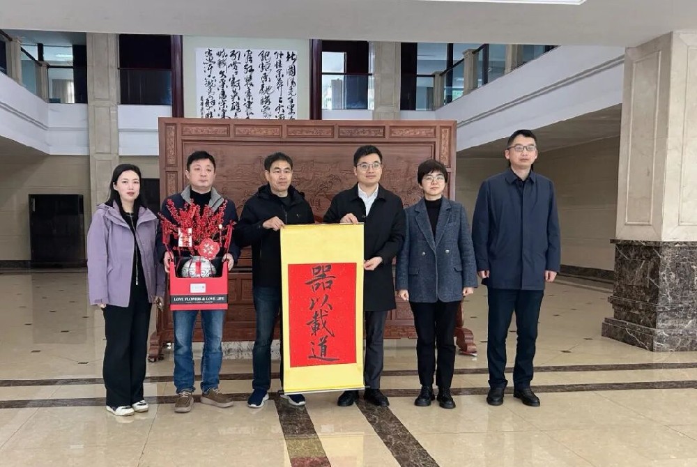 政企同心 赋能启新程|临浦镇高良镇长一行走访由企画木业